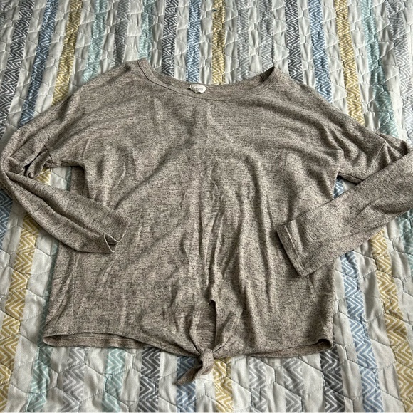 Caution to the wind long sleeve marled beige tie knot top large - Picture 1 of 4